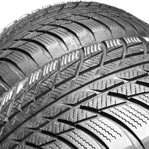 BRIDGESTONE BLIZZAK LM001 215/55R17