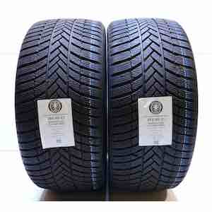 BRIDGESTONE BLIZZAK LM005 265/40R21