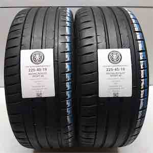 MICHELIN PILOT SPORT 4S 225/45R19