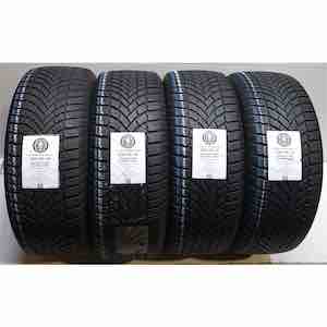 BRIDGESTONE BLIZZAK LM005 235/55R18