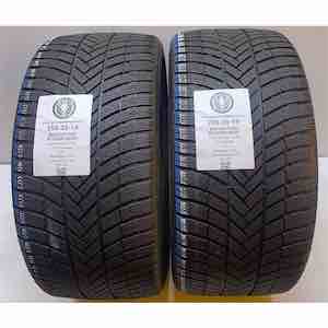 BRIDGESTONE BLIZZAK LM005 255/35R19