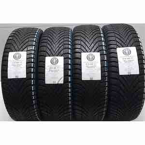 PIRELLI CINTURATO WINTER 215/60R17