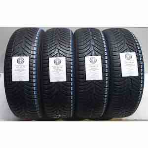 YOKOHAMA BLUEARTH WINTER V905 225/60R18