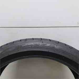 BRIDGESTONE POTENZA S001 225/35R18