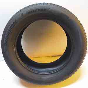BRIDGESTONE BLIZZAK 6 235/55R18