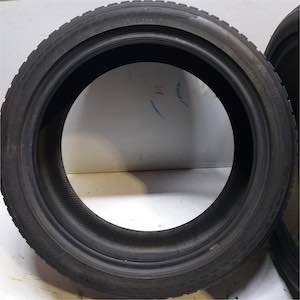 YOKOHAMA BLUEARTH WINTER V905 225/45R18