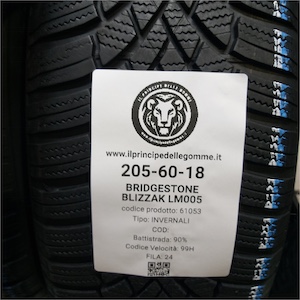 BRIDGESTONE BLIZZAK LM005 205/60R18