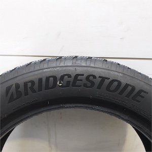 BRIDGESTONE BLIZZAK LM005 205/60R18