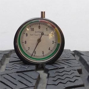 MICHELIN AGILIS ALPIN 235/65R16C