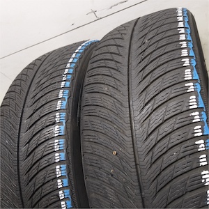 MICHELIN PILOT ALPIN 5 SUV 235/50R20