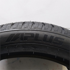 APLUS AS909 245/45R18