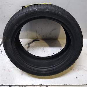 APLUS AS909 245/45R18