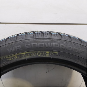 NOKIAN WR SNOWPROOF 225/45R18