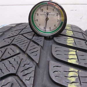 PIRELLI WINTER SOTTOZERO 3 215/45R17
