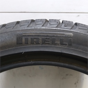 PIRELLI WINTER SOTTOZERO 3 215/45R17