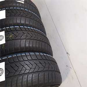 PIRELLI WINTER SOTTOZERO 3 RFT 225/45R17