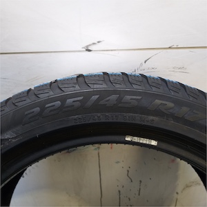 PIRELLI WINTER SOTTOZERO 3 RFT 225/45R17