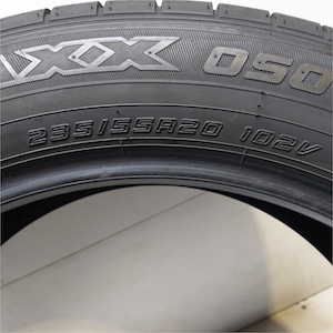 DUNLOP SP SPORT MAXX 050 235/50R20