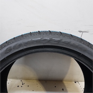 PIRELLI WINTER SOTTOZERO 3 255/35R19