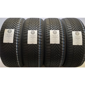 YOKOHAMA BLUEARTH WINTER V906 225/50R18
