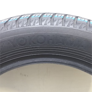 YOKOHAMA BLUEARTH WINTER V906 195/55R16