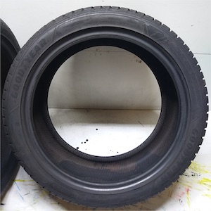 GOODYEAR ULTRAGRIP PERFORMANCE + 255/40R18