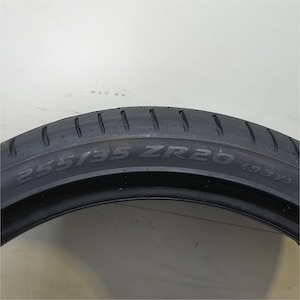 PIRELLI P ZERO PZ4 255/35R20